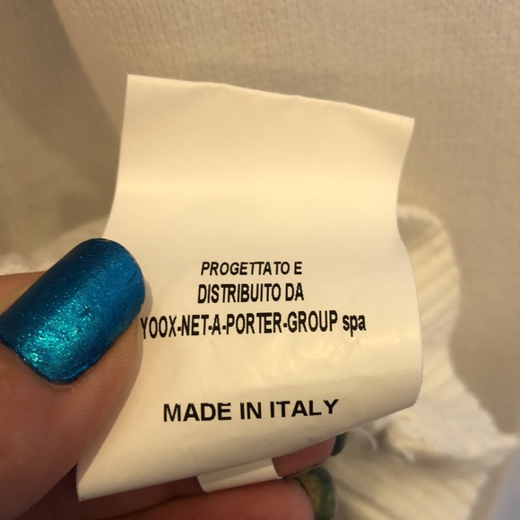 My Contemporary Essentials Wardrobe sweater - Picture 10 of 12